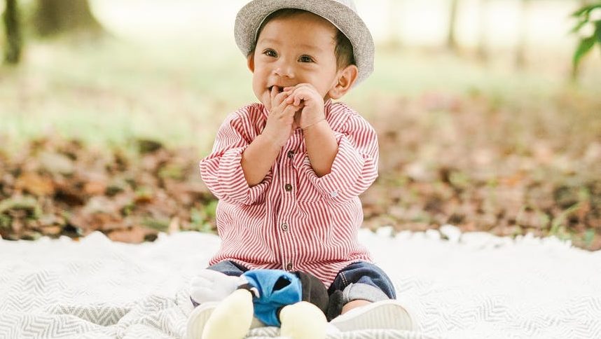 赤ちゃんのお座りの練習が我が子の将来を左右する 必要性 練習法のご紹介 新米パパの子育て奮闘記 パパによる子育てブログ