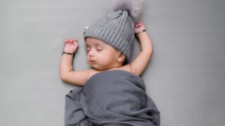 新生児がくしゃみばかり 回数が多いのって寒いから 鼻水との関係は など原因や対処法を徹底調査 新米パパの子育て奮闘記 パパによる子育てブログ 新生児がくしゃみばかり 回数が多いのって寒いから 鼻水との関係は など原因や対処法を徹底調査 新米パパの子育て奮闘記 パパによる子育てブログ