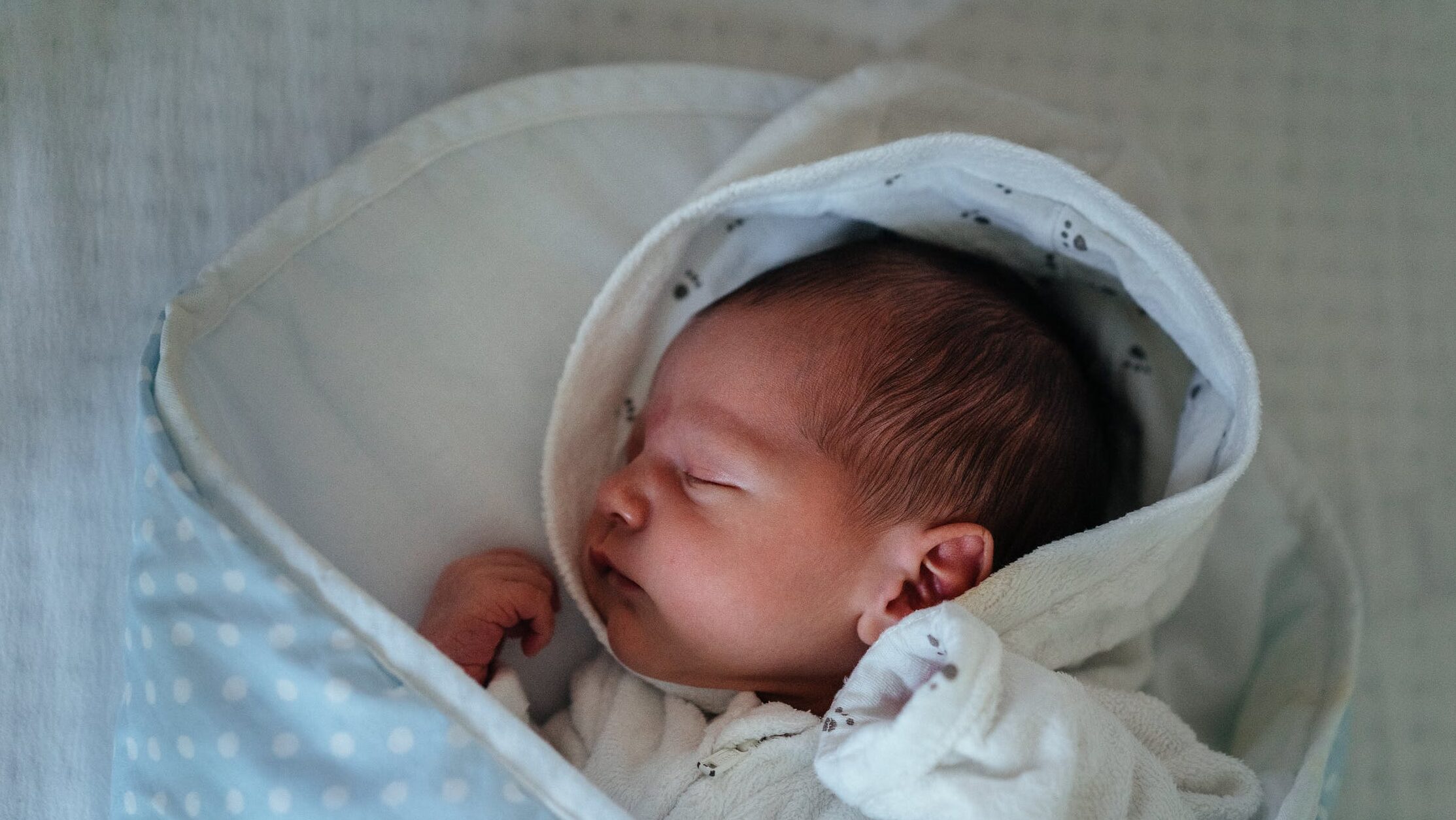 新生児のしゃっくりが毎日（ミルクや授乳後）止まらない…原因は？多い病気は？止める方法は？のイメージ画像4
