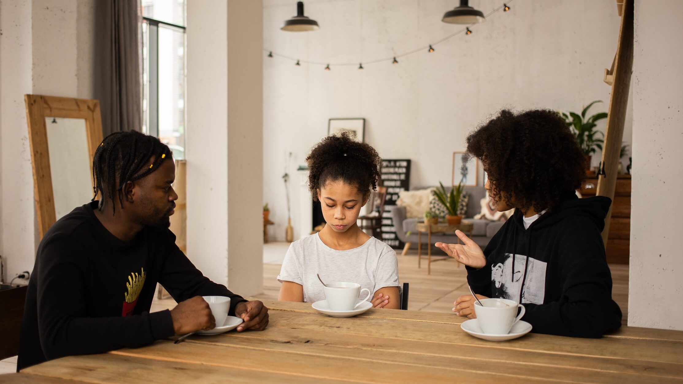 夫婦喧嘩を繰り返すと子供はストレスや脳への影響等でうつになる？どうフォローすればいいのか？｜かわ吉のブログ～しきおりおりな子育ての日々～